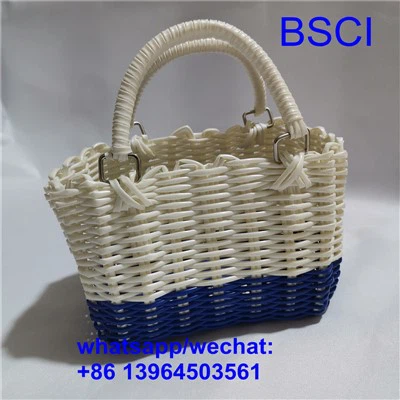 Vävd strandväska i plast